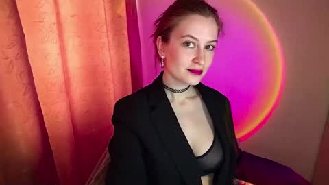 honeyy_bun online show from May 12, 7:28 am