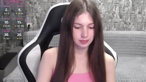 Snapshot of honeyynancyy chatting on October 4, 12:14 pm Nancy online show from October 4, 12:14 pm