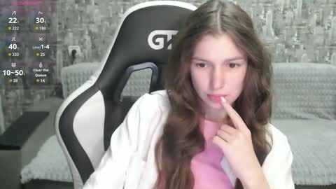 Snapshot of honeyynancyy chatting on September 29, 12:15 pm Nancy online show from September 29, 12:15 pm