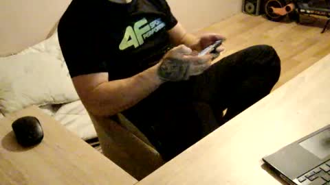 Snapshot of hoops891 chatting on November 1, 2:01 am Hoops891 online show from November 1, 2:01 am