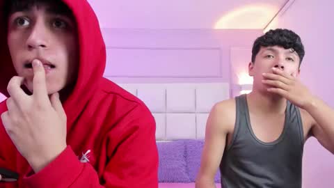 hoot_booys_ online show from March 18, 7:53 pm