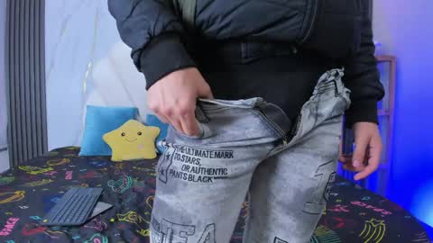 hoot_booys_ online show from April 20, 9:29 pm