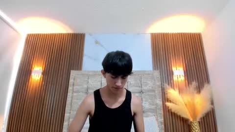 hoot_booys_ online show from October 25, 8:20 pm