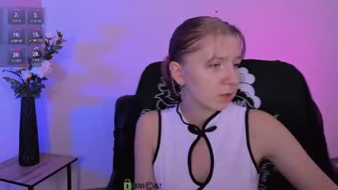 hope_shadow online show from June 14, 2:24 am