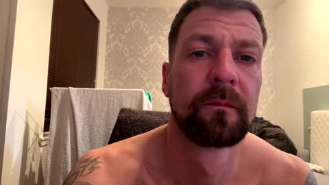 horndog1990123 online show from November 21, 9:35 pm