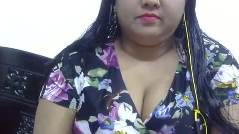 horneydesibabe online show from September 18, 6:01 pm