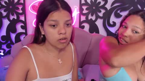 CATALINA Y LAURA  online show from March 12, 1:58 am