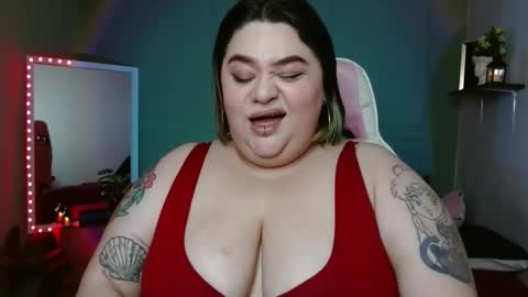 onlyTiffany I broke up with  frank 10 days ago online show from December 8, 12:19 pm