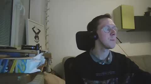 horny_pole online show from December 5, 8:49 pm