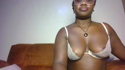 Lucy online show from December 21, 12:28 am