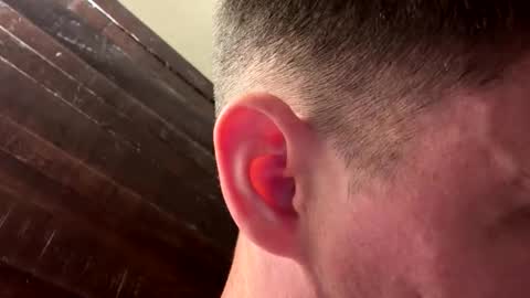 Justin 7 inches online show from November 15, 6:09 pm