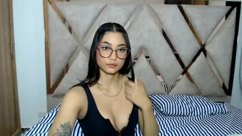 hornygirl_20000 online show from July 20, 7:15 pm