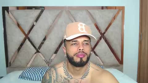hornygirl_20000 online show from August 3, 12:56 am