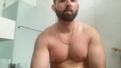 hornygymboyy online show from June 25, 11:37 am