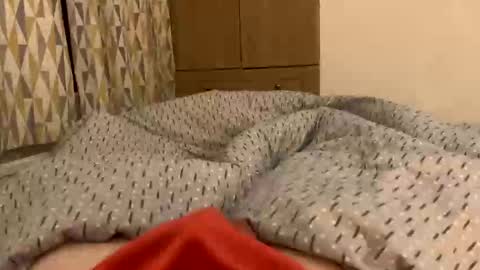 Snapshot of hornyian91 chatting on December 12, 10:42 pm Liverpool lad online show from December 12, 10:42 pm