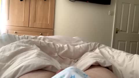 Snapshot of hornyian91 chatting on November 2, 10:26 am Liverpool lad online show from November 2, 10:26 am