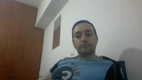 Snapshot of hornysnake69 chatting on February 14, 7:07 am hornysnake69 online show from February 14, 7:07 am