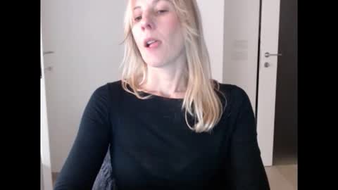 Hornyssima online show from November 30, 3:41 pm