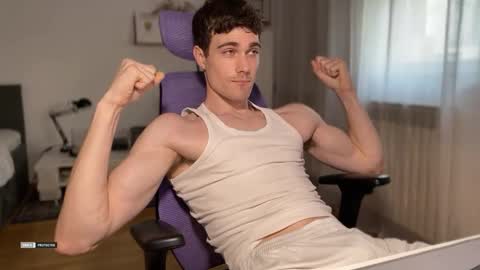 Travis online show from December 18, 9:26 am