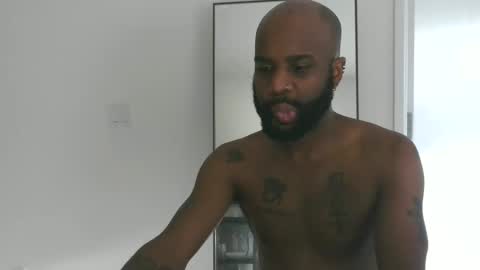 Horus00 online show from January 7, 1:46 pm