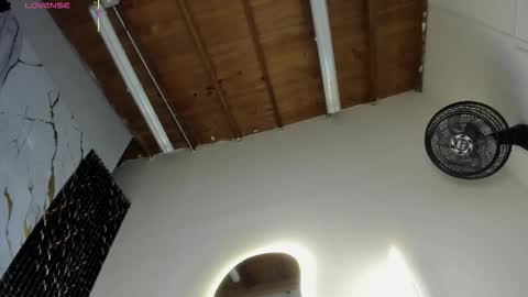 hot__genesis online show from February 16, 1:09 pm