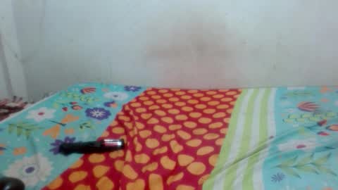 hot_and_complacent_latin online show from February 3, 8:35 pm