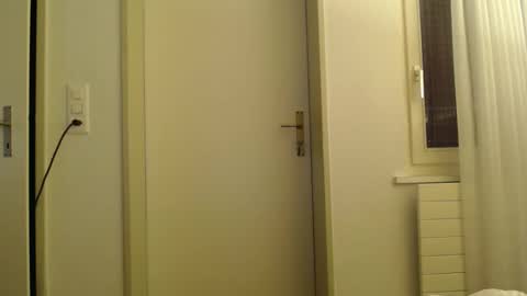 hot_angel_66 online show from March 11, 6:49 am