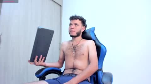 hot bad boy69 online show from July 25, 12:08 am