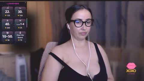 v     online show from September 28, 8:51 pm