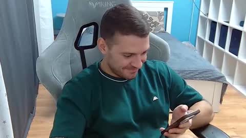 hot_cap_77 online show from November 28, 6:37 pm