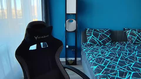 hot_cap_77 online show from April 11, 1:37 pm