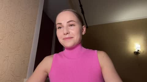 hot_chance_ online show from April 25, 1:41 pm