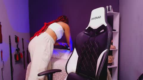 hot chocolate 4u online show from December 2, 12:14 pm