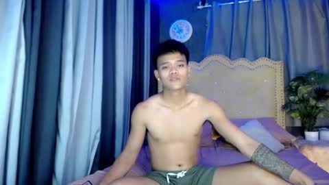 hot_fucker_ online show from March 12, 2:10 pm