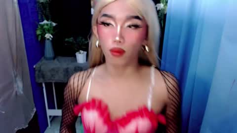 Khianna online show from February 20, 6:48 am