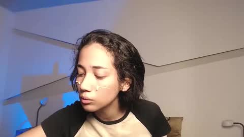 Alana online show from November 4, 9:38 pm