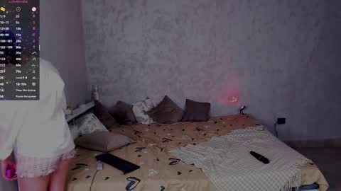 hot_oksi online show from April 19, 11:55 am