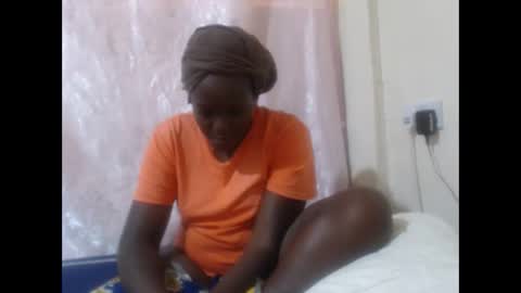 RAYLAH online show from February 26, 3:15 pm