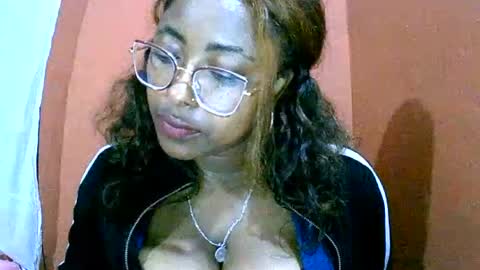 hotarian1 online show from June 15, 4:59 am