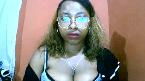 hotarian1 online show from June 11, 2:53 am