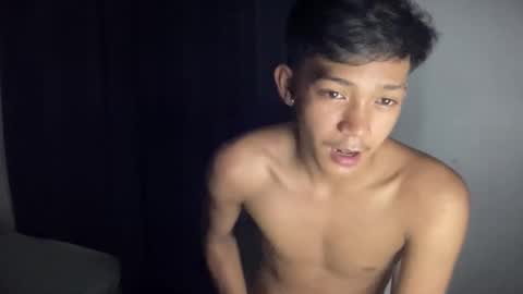 hotasian_jerome online show from February 24, 6:16 am