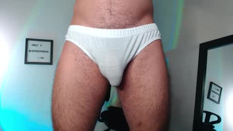 Snapshot of hotboyneon490 chatting on September 13, 12:51 pm Alex Neon online show from September 13, 12:51 pm