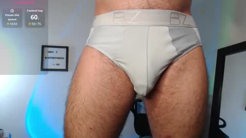 Snapshot of hotboyneon490 chatting on October 3, 12:31 am Alex Neon online show from October 3, 12:31 am