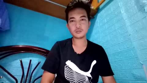 Snapshot of hotboyralph_2995xx chatting on November 2, 2:33 am hotboyralph_2995xx online show from November 2, 2:33 am