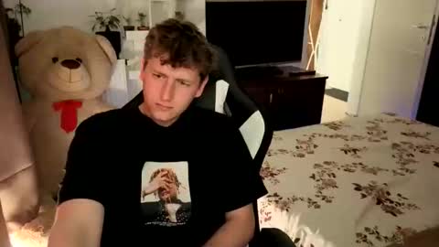 Hotboyshorny online show from June 3, 8:39 am