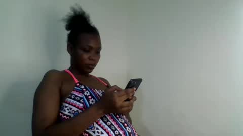 Hotgirlchawowo25 online show from May 1, 3:06 pm