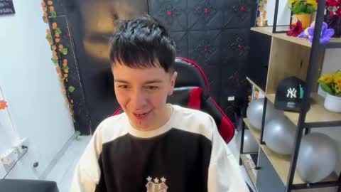 hannah online show from March 28, 8:27 am