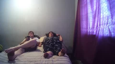 hothouse18xxx online show from December 17, 8:56 am