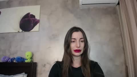 Lia   online show from February 3, 5:39 pm