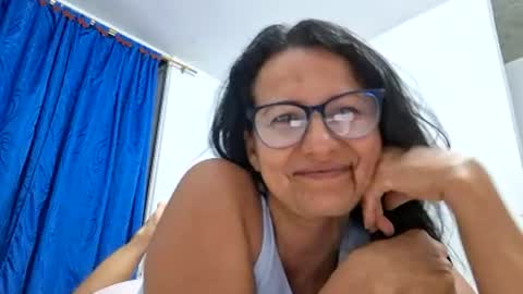 hotleny online show from June 25, 2:30 am